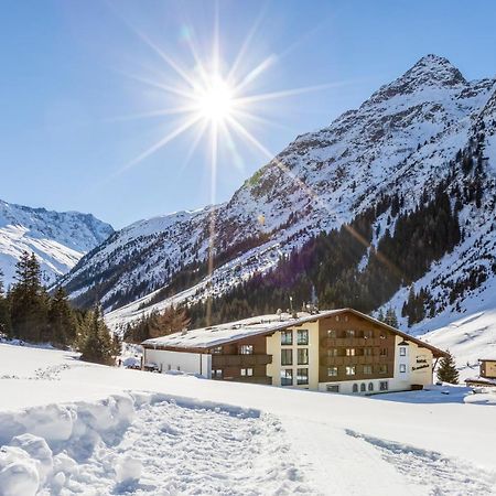 Hotel Sonnblick Санкт Леонард им Пицтал Екстериор снимка